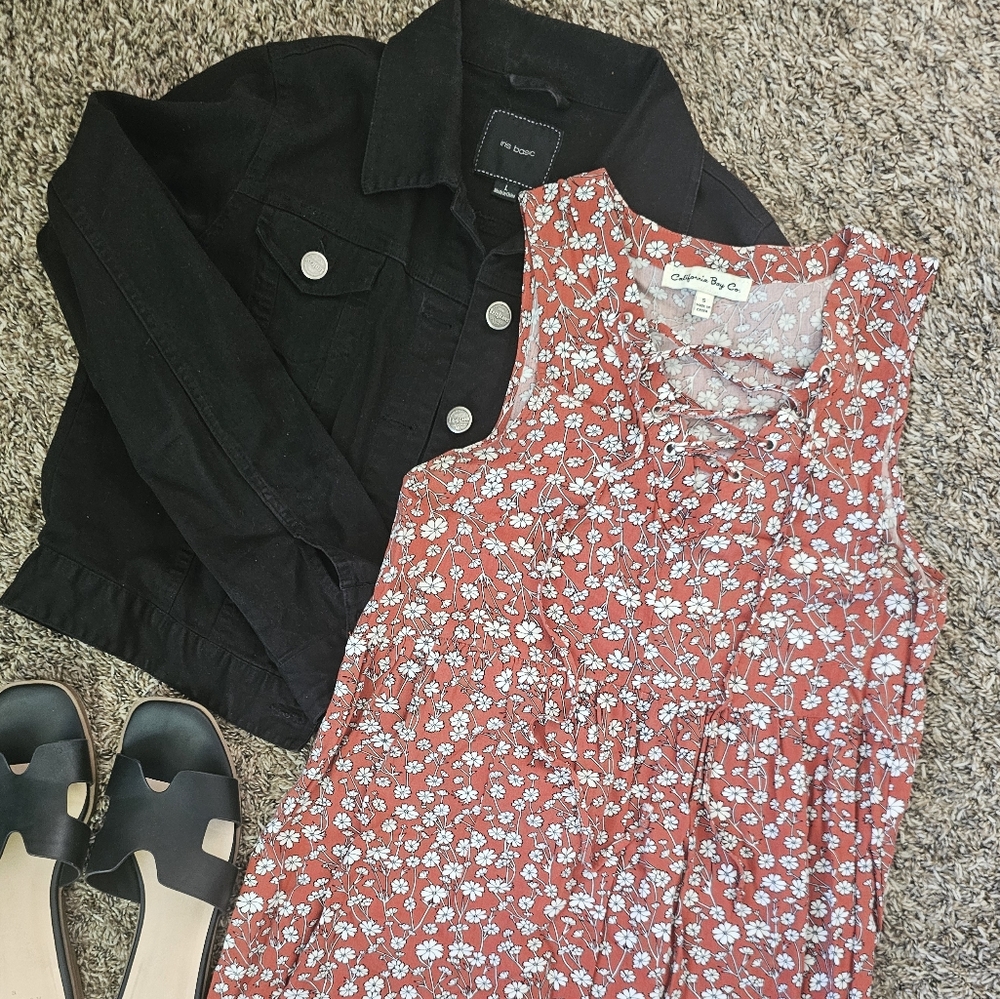 Sleevless burnt orange floral dress